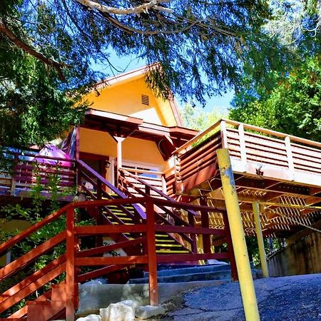 Arrowhead Mountain Inn Лейк-Арроугед Екстер'єр фото